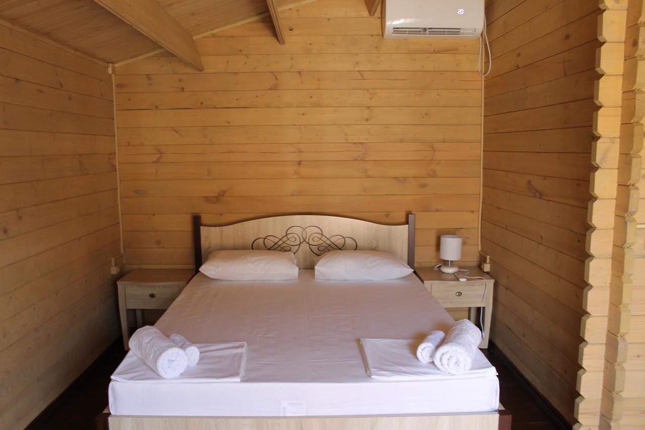 Gud House Hotel Gudauta Esterno foto